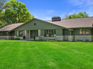 9011 W Meadow Ln, Franklin, WI 53132