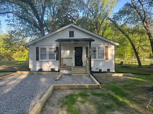 1108 Mapleton St, Roanoke Rapids, NC 27870