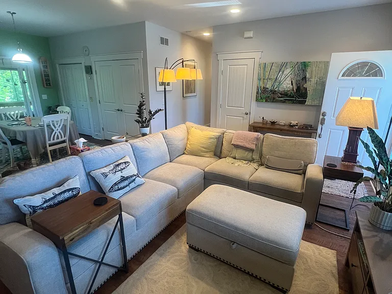 53 Augusta Dr — Photo 4