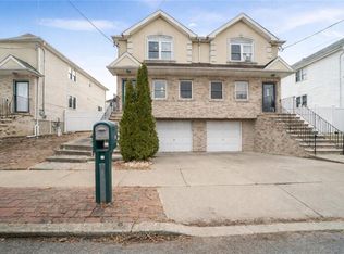 48 Hinton St, Staten Island, NY 10312