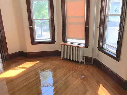 104 Summer St Photo 1