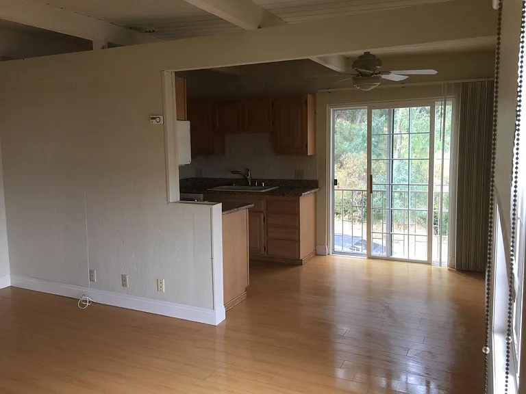 1825 Park Dr #3 — Photo 6