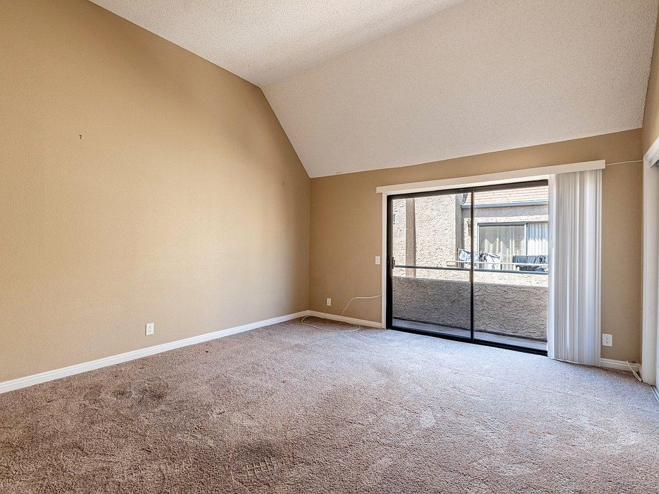 1st image of 8331 Cedros Ave #15