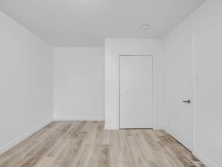 110 Marcella St — Photo 8
