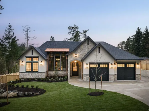 10600 Derrick Rd, North Saanich, BC V8L 5M8