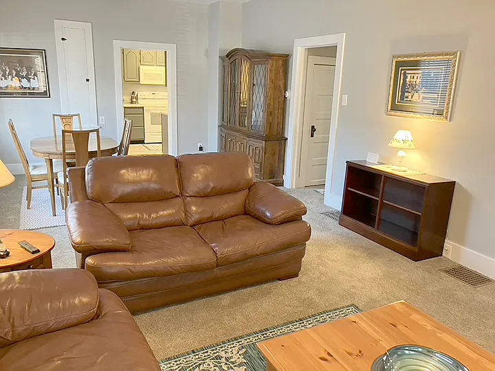 2515 N Grand Ave — Photo 5