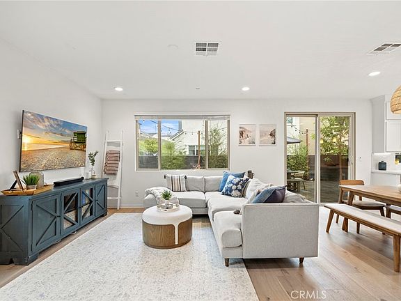 4th image of 3282 Ivy Way