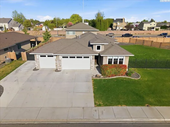 2576 Tiger Ln, Richland, WA 99352