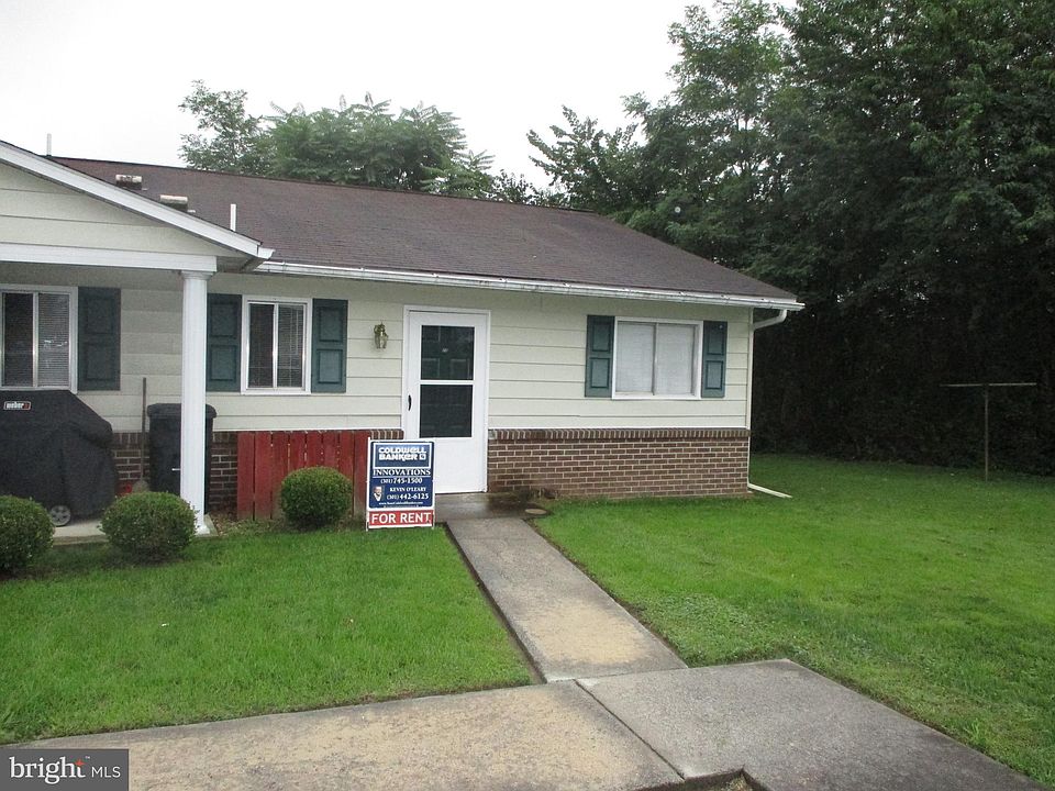 1st image of 2-2A Fleming Dr