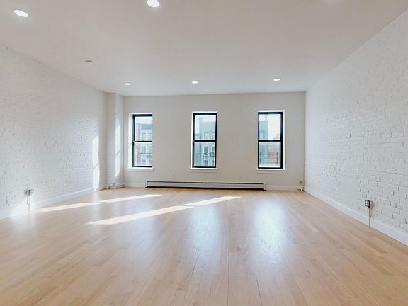 4th image of 341 Lenox Ave #4