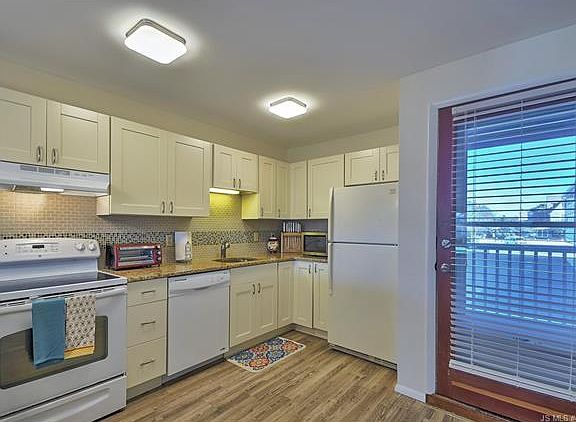 4th image of 101 Engleside Ave APT 2