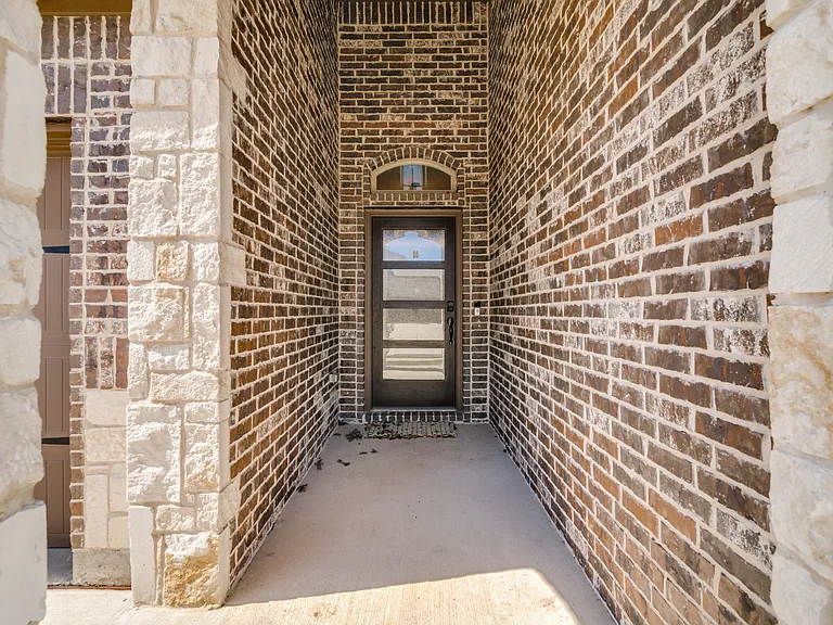 3094 Maverick Dr — Photo 3