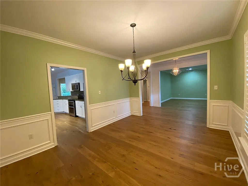 4 bed, 2.0 bath, 2511 sqft, $2,750 — Photo 4