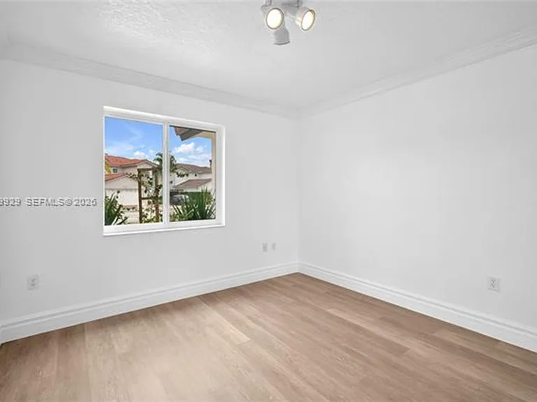15715 SW 76th Ter — Photo 22