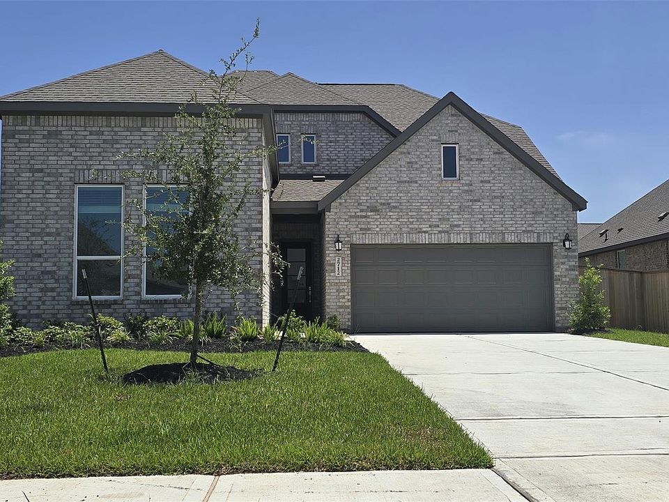1st image of 2712 Grove Crest Dr