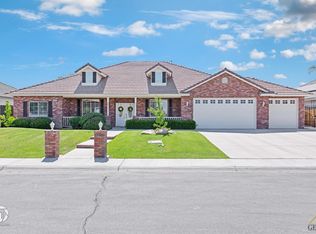 3127 Redwood Canyon Ln, Bakersfield, CA 93314