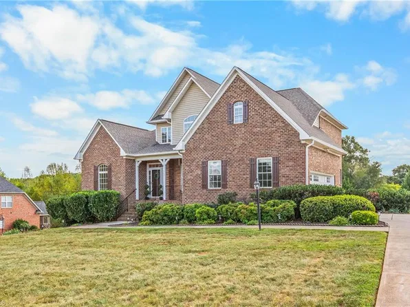 7431 Craigberry Ct, Rural Hall, NC 27045