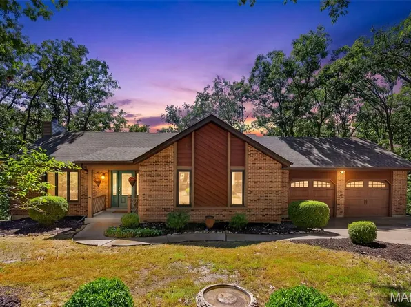 19 Greenview Dr, Defiance, MO 63341