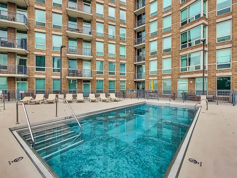 600 N Kingsbury St #809 — Photo 15
