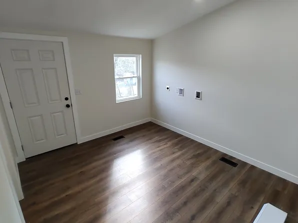 409 W Mansfield St, Bucyrus, OH 44820
