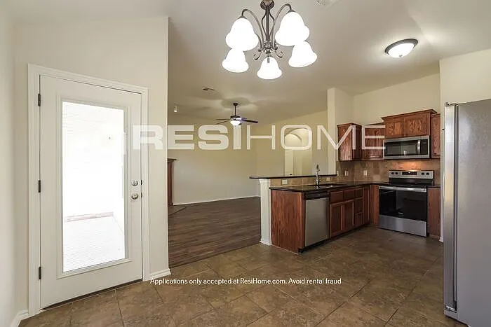 1541 NW 125th St — Photo 5