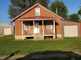 306 Cedar St, Rosebud, MO 63091