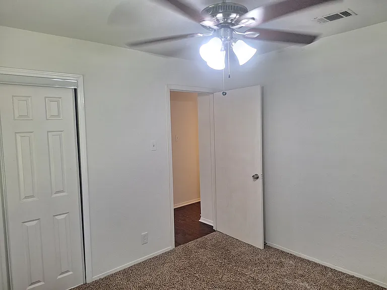513 Simmons Dr — Photo 18