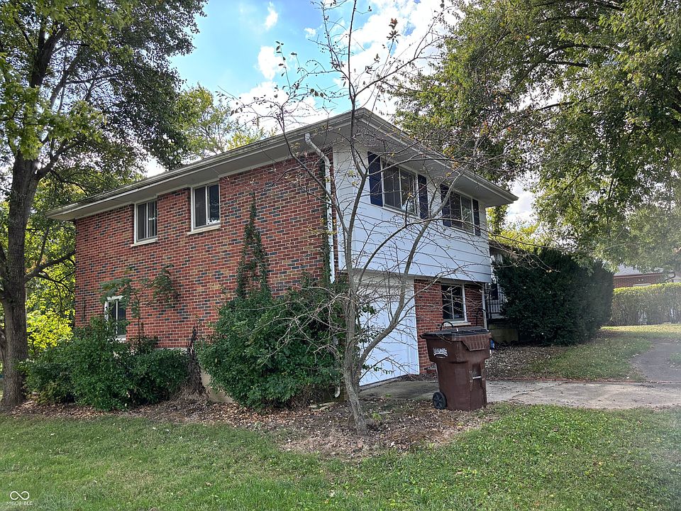 2nd image of 526 W Maple St