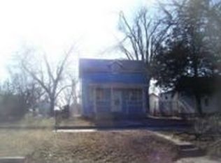 423 E Avenue B, Hutchinson, KS 67501
