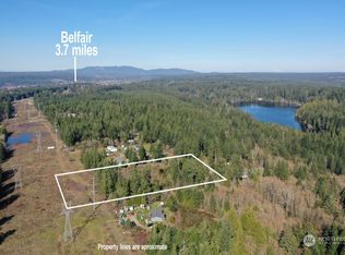 3 Xx E State, Belfair, WA 98528