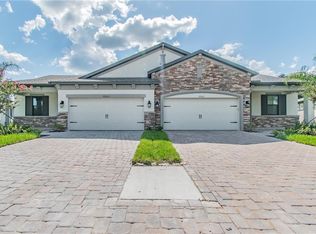 19323 Hawk Valley Dr, Tampa, FL 33647