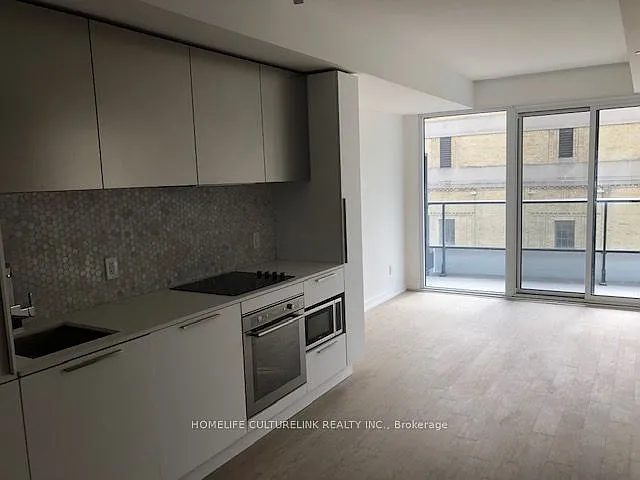 3 bed, $2,950 — Photo 4