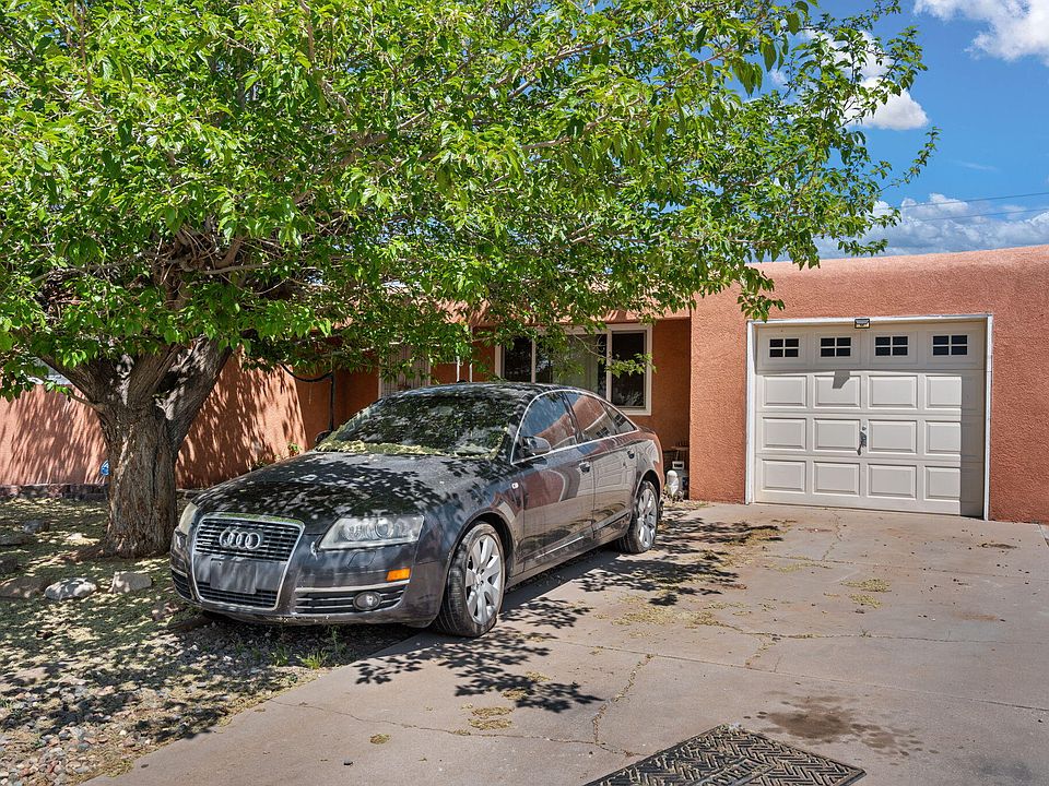 1st image of 820 Loma Hermosa Dr NW