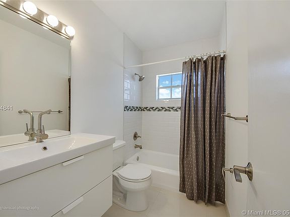 4th image of 7925 West Dr APT 25