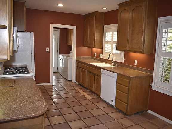 5th image of 4318 H St