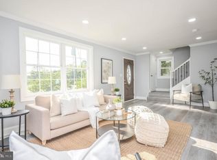 7009 Adelphi Rd, Hyattsville, MD 20782