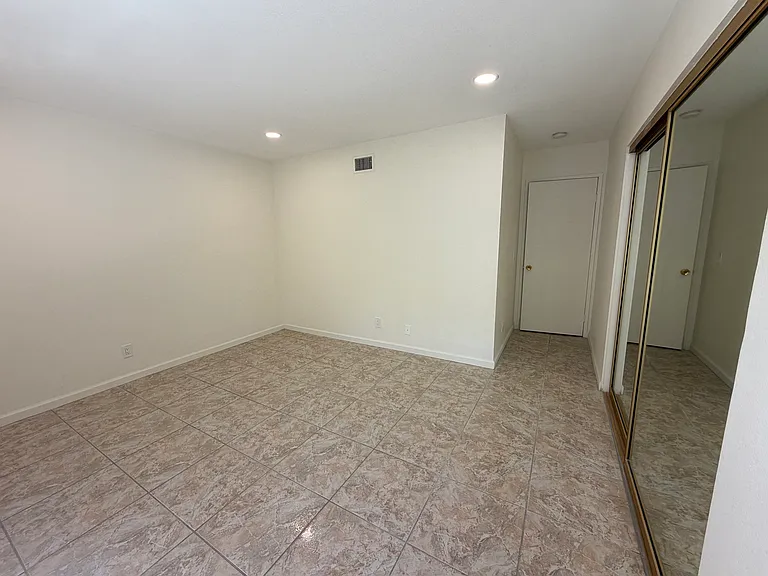 14921 Pinehaven Rd — Photo 23
