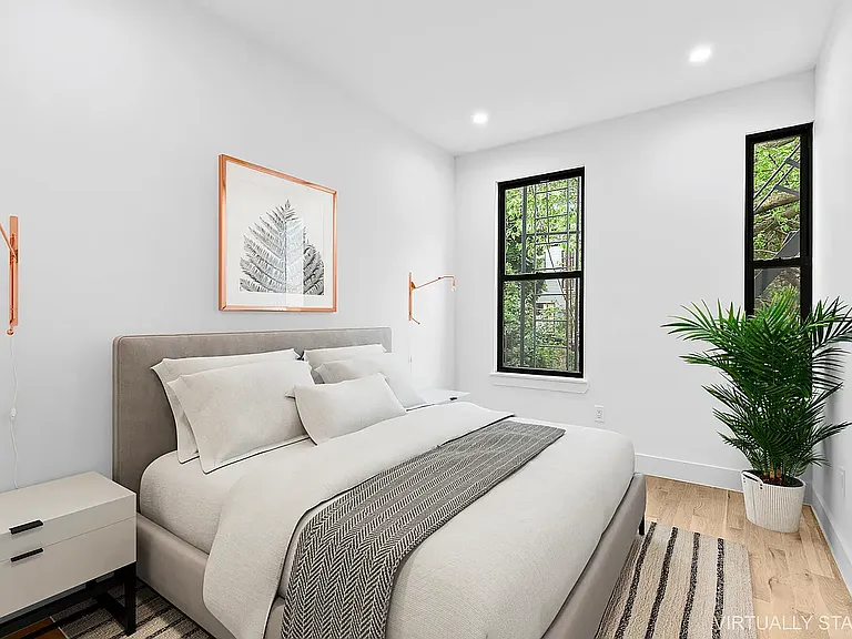 162 Cornelia St #2 — Photo 7