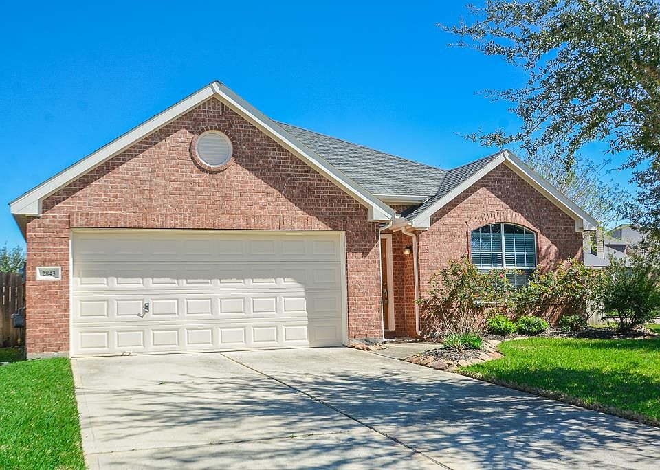 1st image of 2843 Chalet Knolls Ln