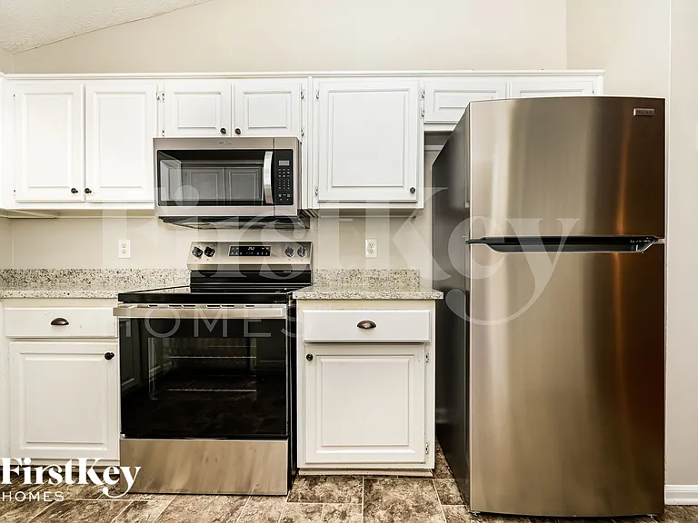 319 Hills Point Rd — Photo 7