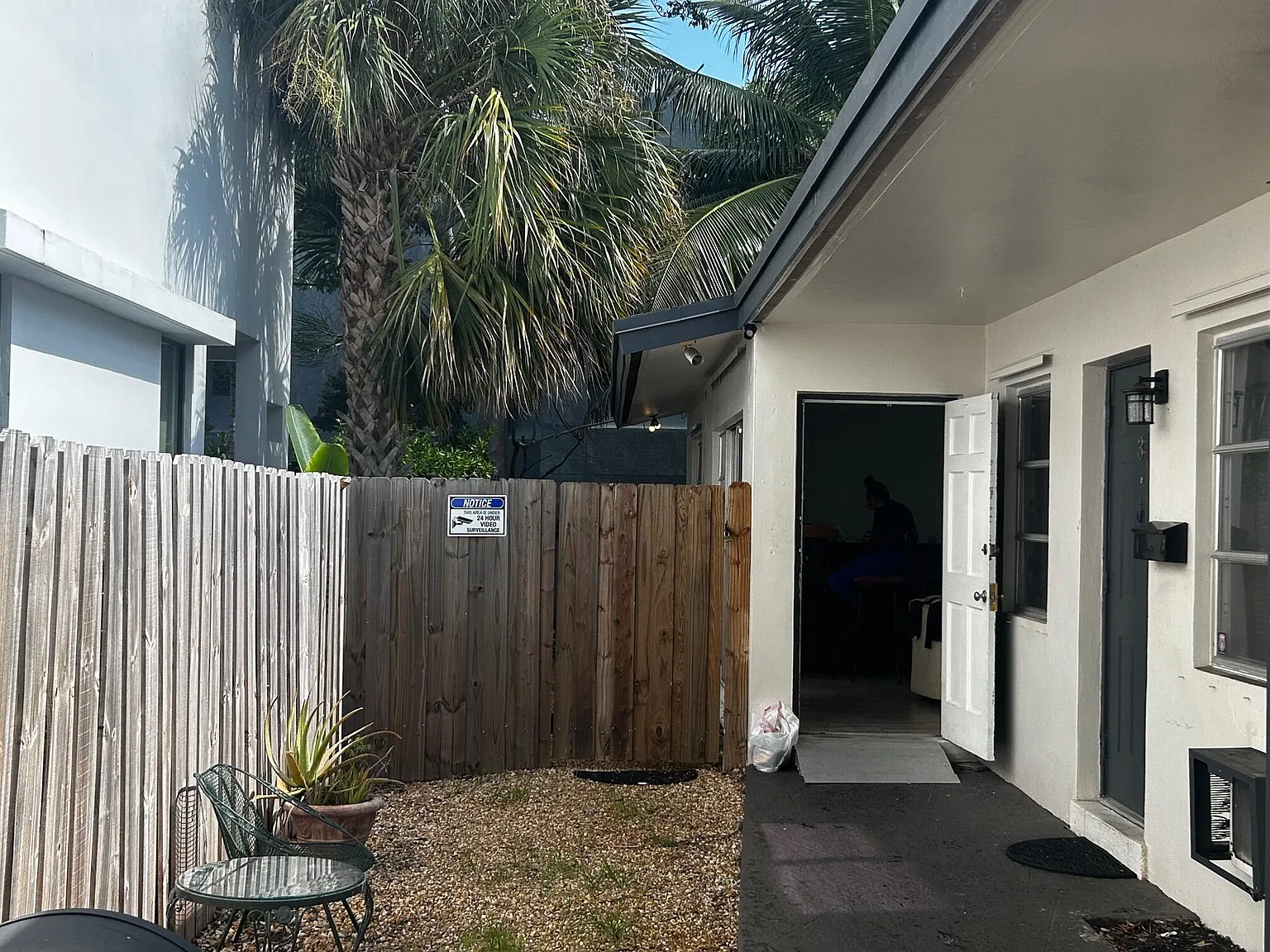 2 bed, 1.0 bath, 700 sqft, $3,400 — Photo 3