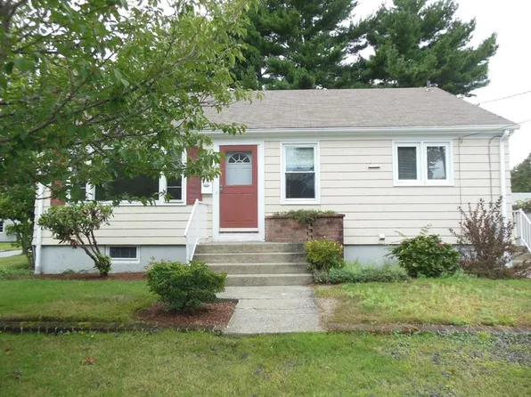 61 Sumach Ave, Riverside, RI 02915