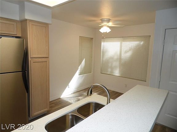4th image of 3035 Casey Dr Unit 101