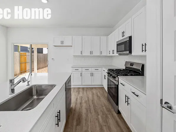 10437 W Guildford Ln, Marana, AZ 85653