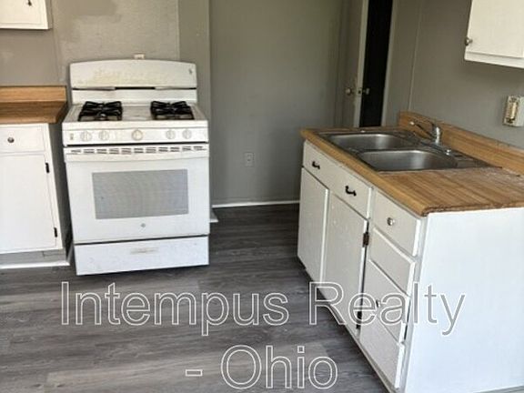 2nd image of 2749 Rush Blvd