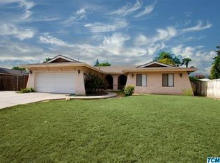 3225 W La Vida Ave, Visalia, CA 93277