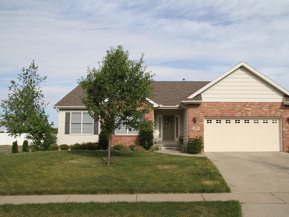1601 Myra Lane