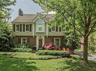 22550 Calverton Rd, Shaker Heights, OH 44122