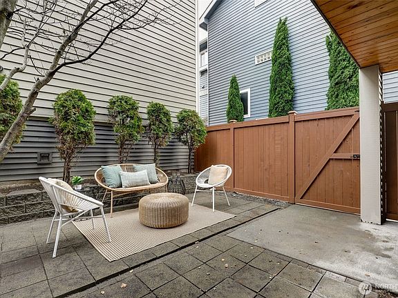 3rd image of 7419 4th Avenue NE #A