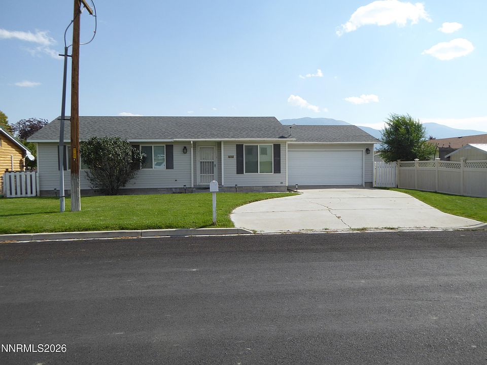 1st image of 965 16th St E